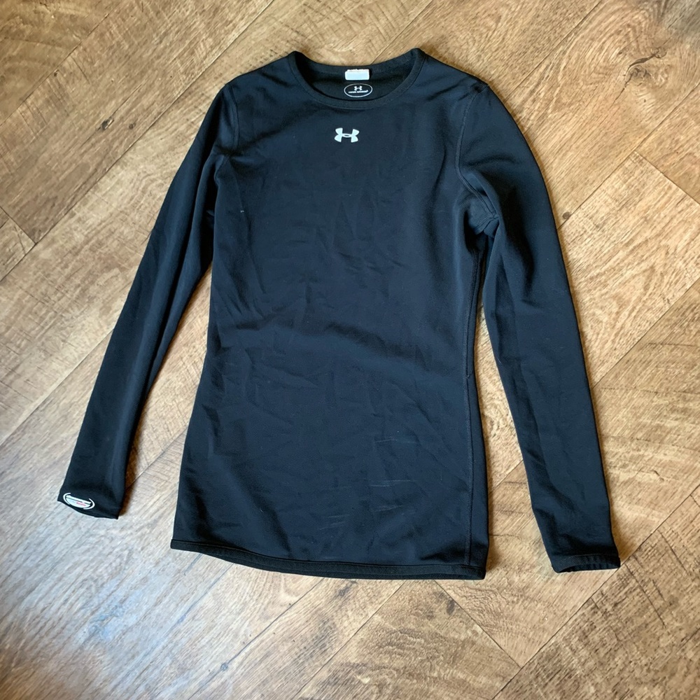 Women’s under armour all season gear black under layer top